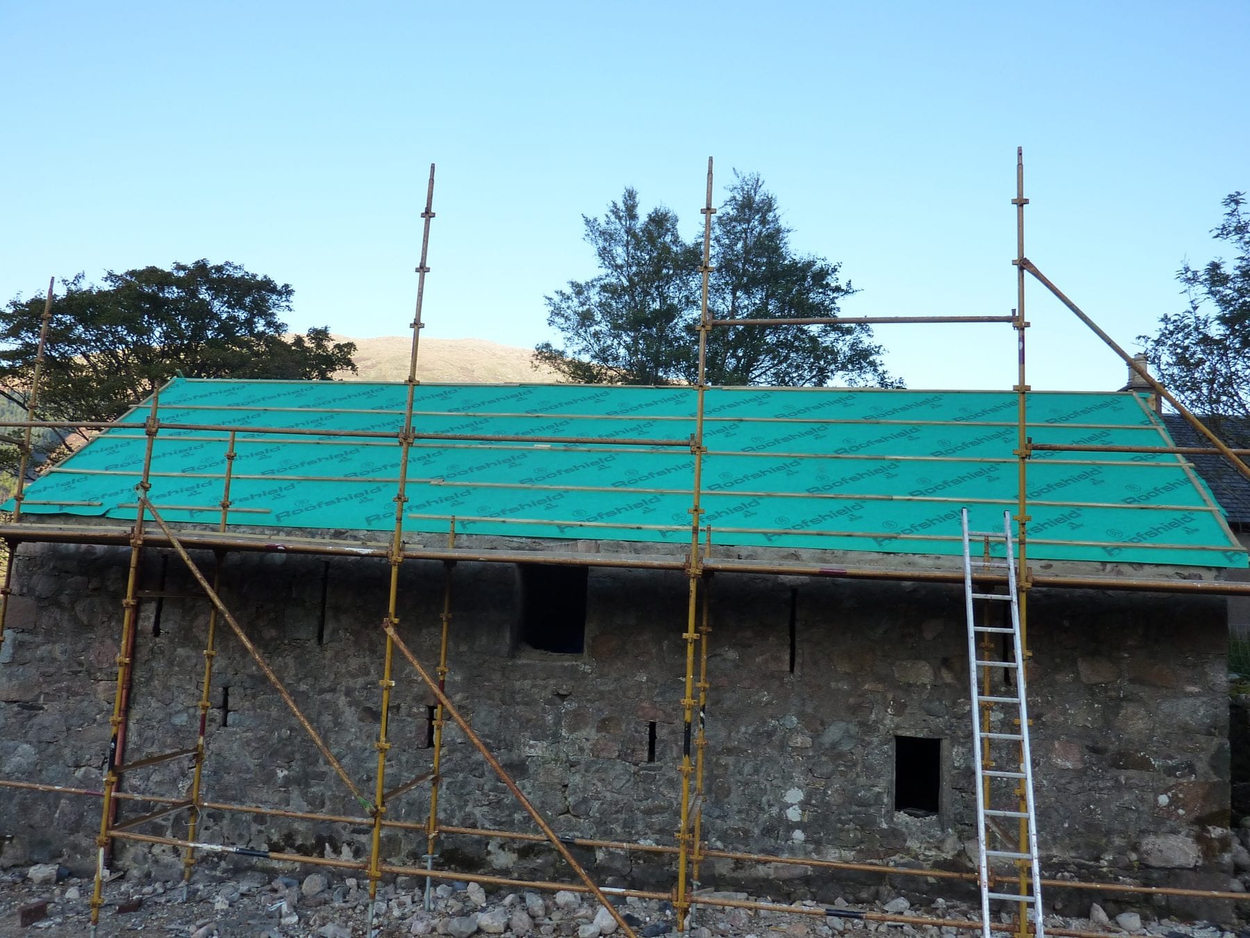 Re-roofing byre at South Corrie